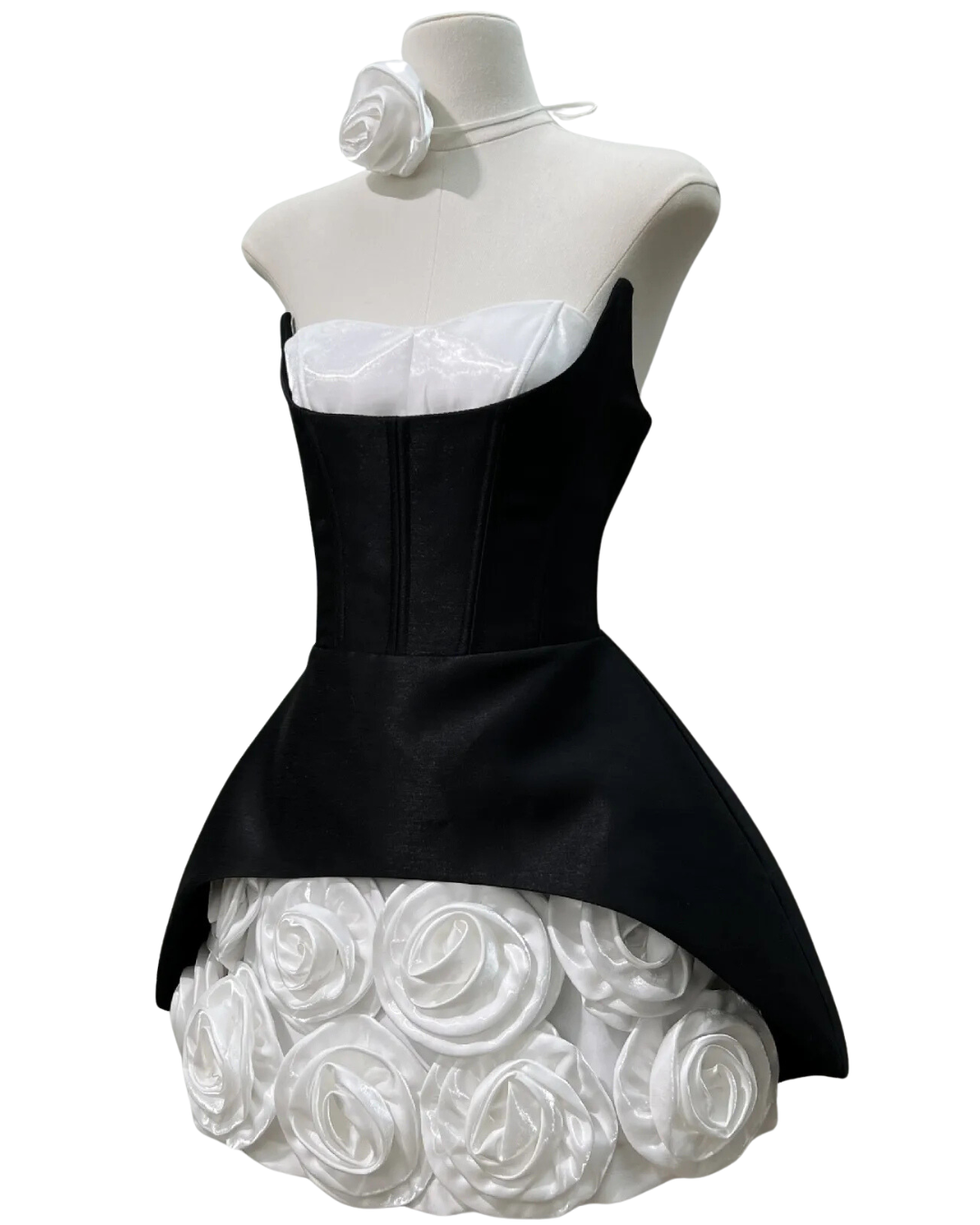 Vérité Contrast Gown