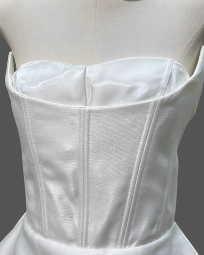 Vérité Contrast Gown